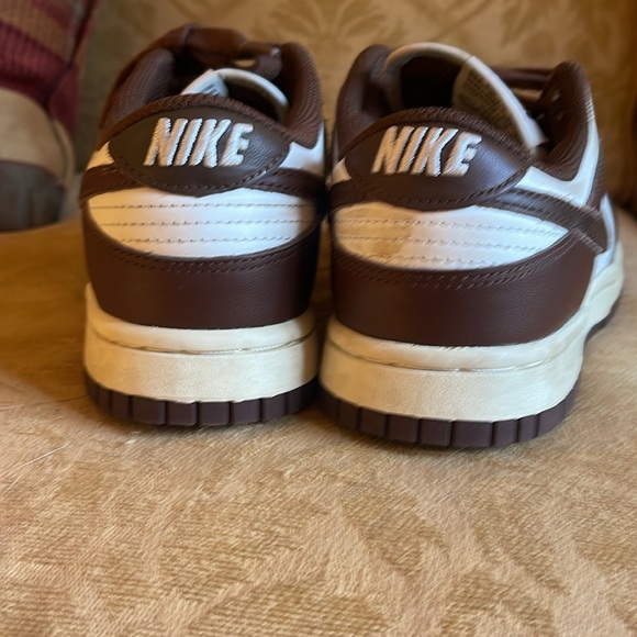 Nike Brown and White Women's Sneakers - Picture 4 of 6